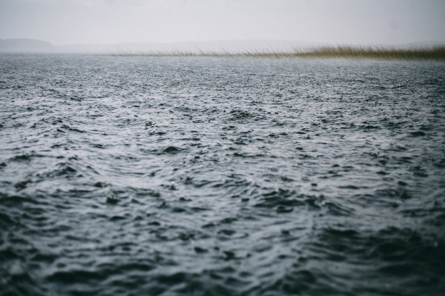 шторм на озере селигер